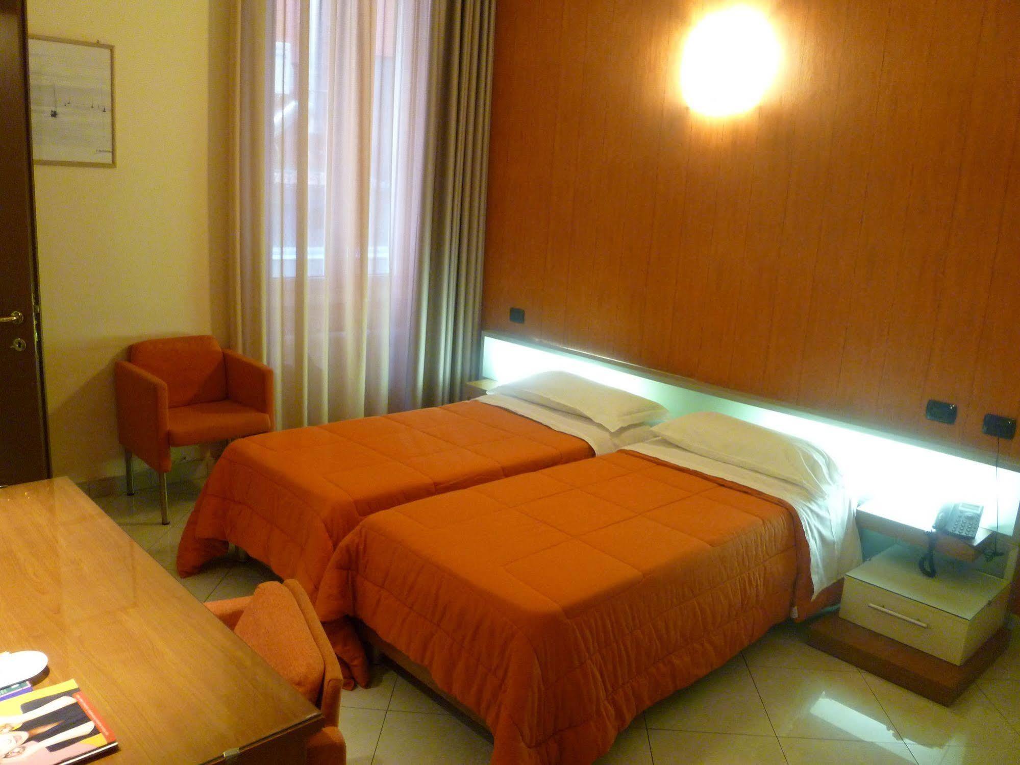Hotel Del Corso Milan Exterior photo
